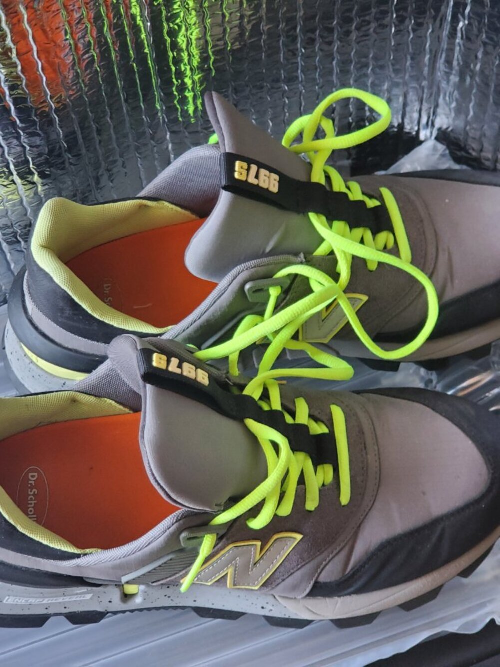 New Balance 997S Men's Size 11 Gray Neon Yellow Green w/ Dr. Scholl's Insole - Picture 14 of 16